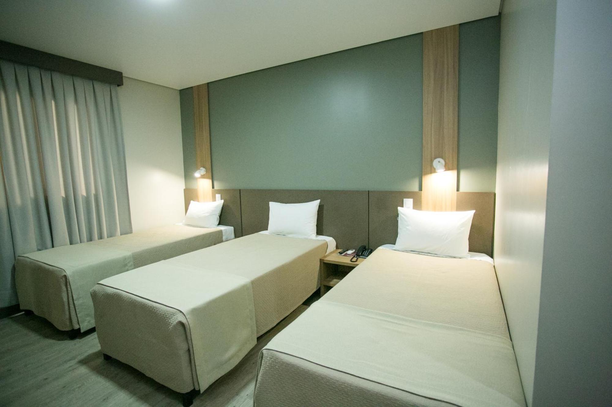 Bello Hotel Толедо Екстериор снимка