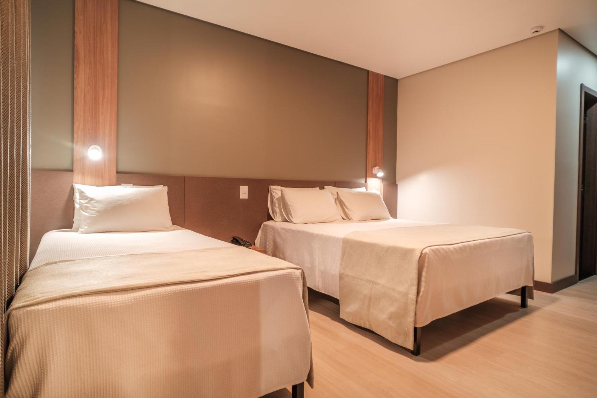 Bello Hotel Толедо Екстериор снимка