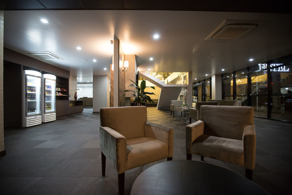 Bello Hotel Толедо Екстериор снимка