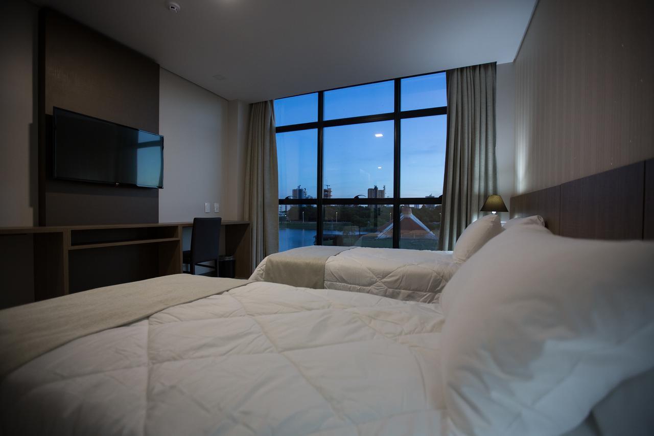Bello Hotel Толедо Екстериор снимка