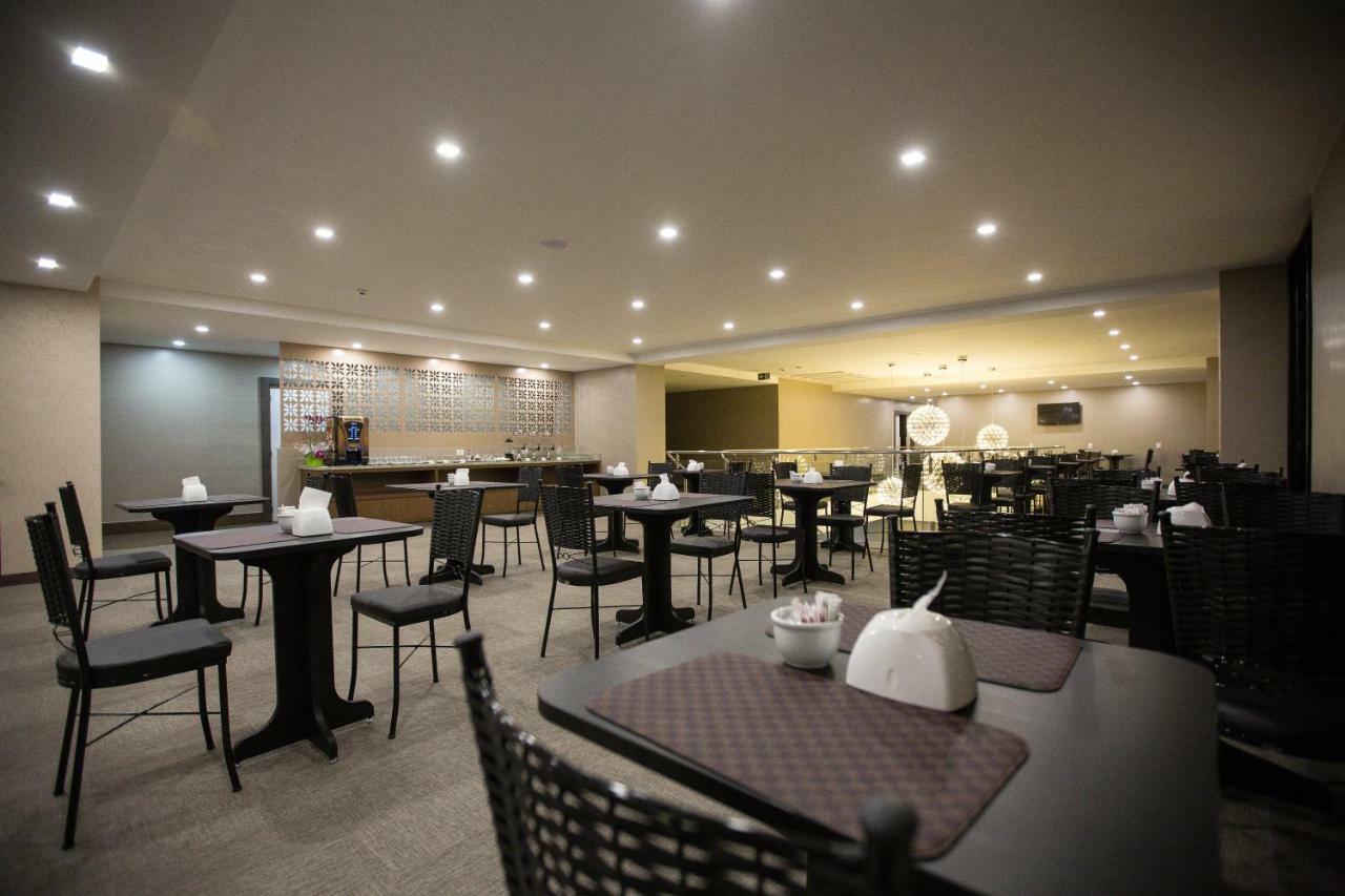 Bello Hotel Толедо Екстериор снимка