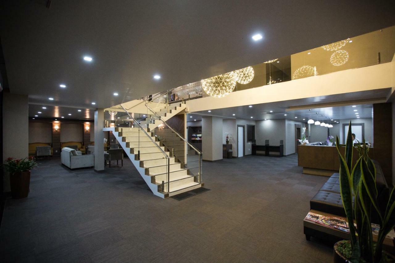 Bello Hotel Толедо Екстериор снимка